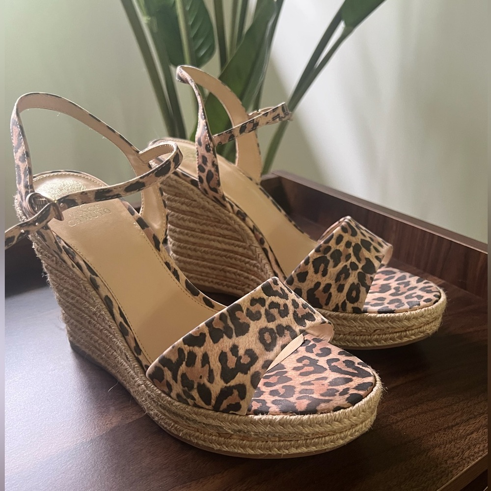 Vince Camuto Leopard Wedges Size 10
